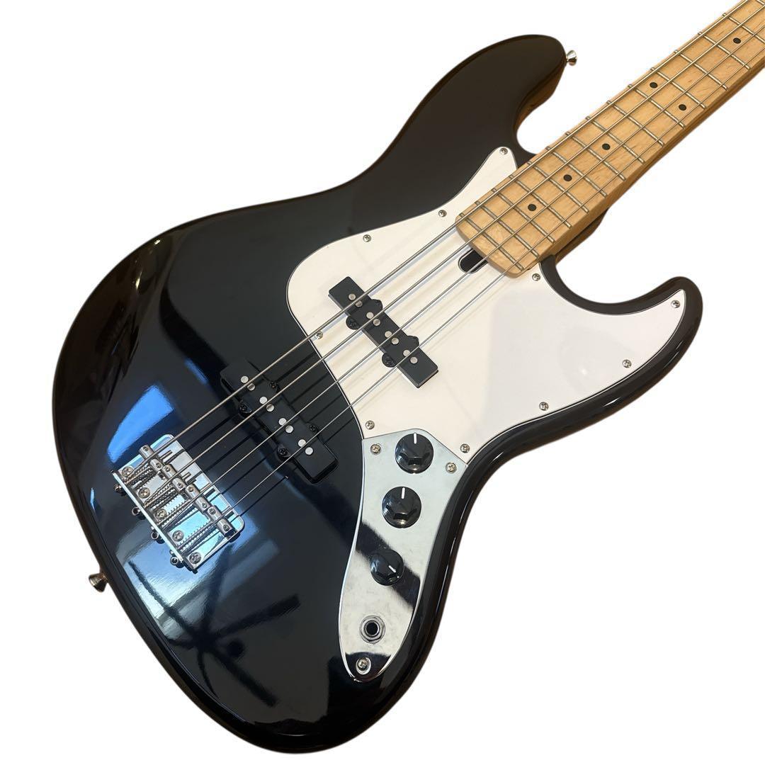 Bacchus Universe Series Jazz Bass 黒　トラ目