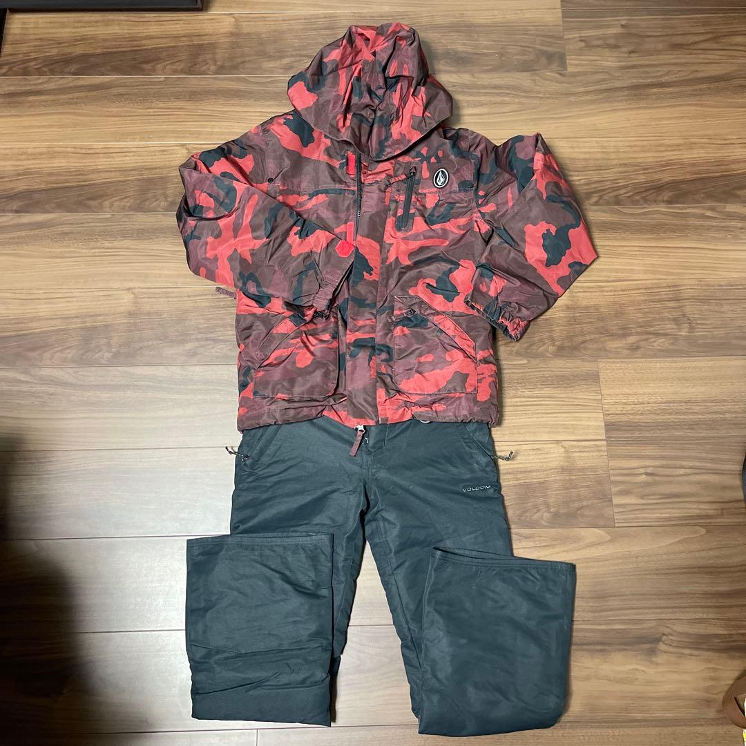 VOLCOM スノーボードウェア上下　子供用　赤黒迷彩