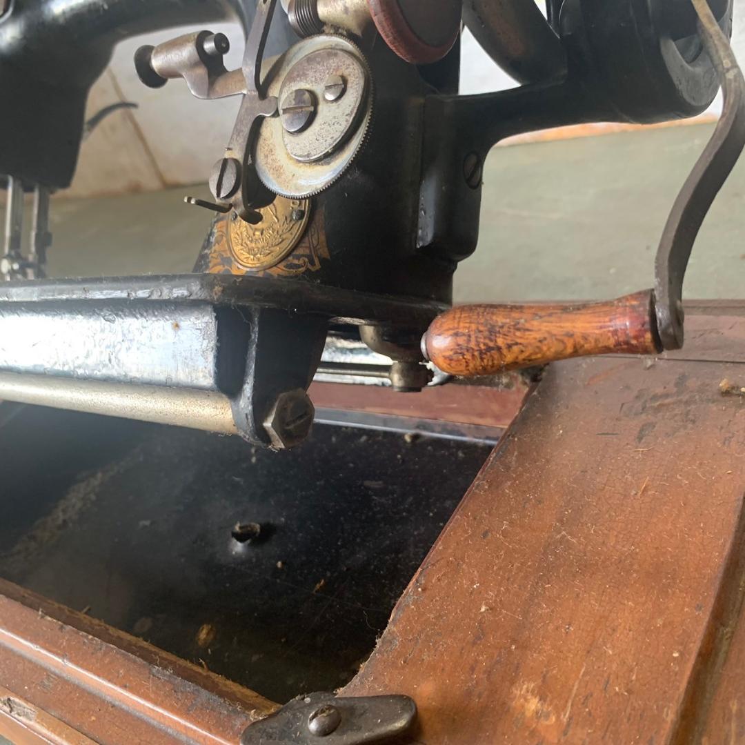 シンガー アンティークミシン 手回しミシン 希少品 ケース付 現状品 N0236