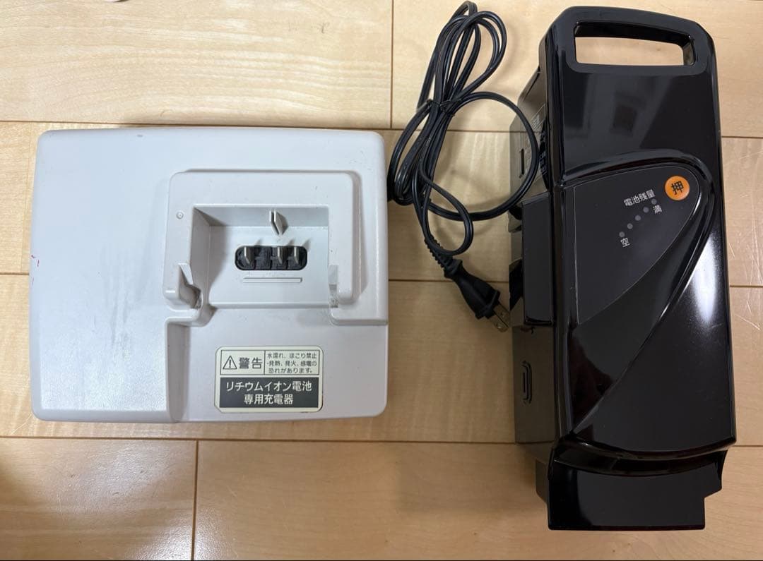 NKY513Ｂ02Ｂ8.9Ah電動自転車用バッテリー 本体　充電器　パナソニック