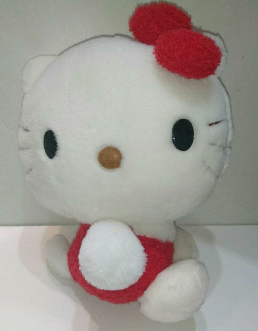 ハローキティ ぬいぐるみ 赤リボン