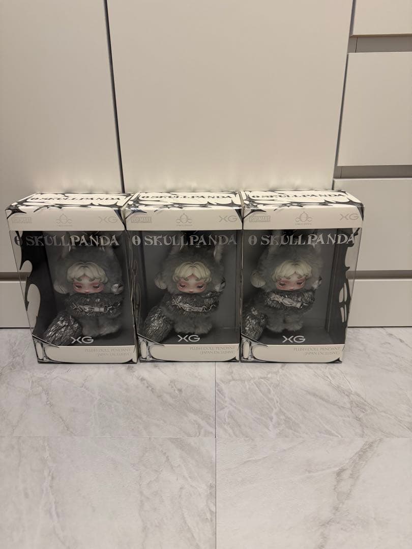 【新品未開封】POPMART SKULLPANDA × XGぬいぐるみ3体セット