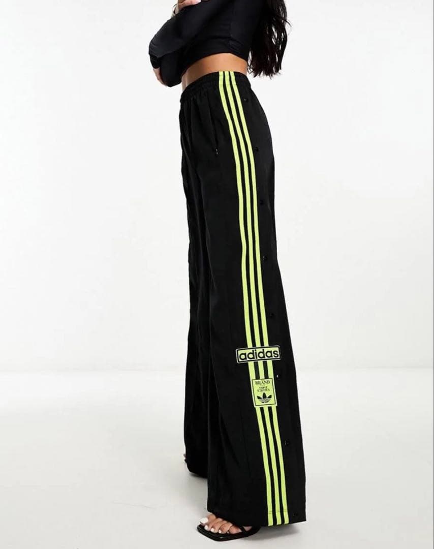 半額！新品　adidas ジャージ上下セット 上2XL 下Lブラック/ライム
