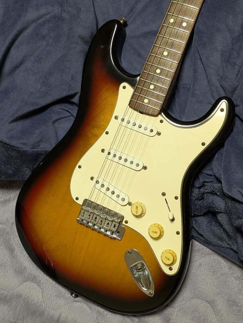 Fender USA 62' Vシリアル サンバースト ストラトキャスター