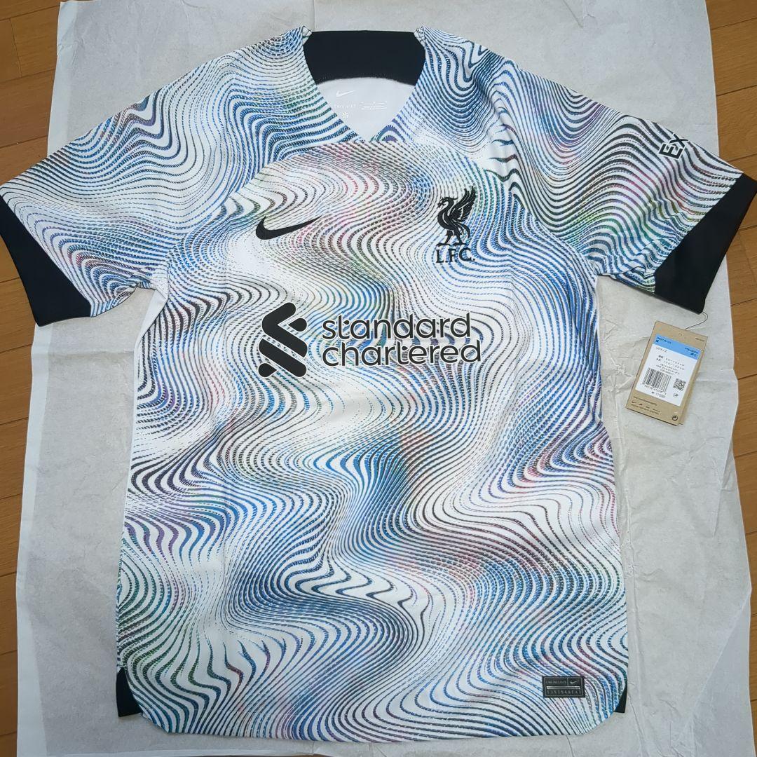 新品未使用　ナイキ　メンズ　サッカーウエア　リバプールFC 　ユニフォーム