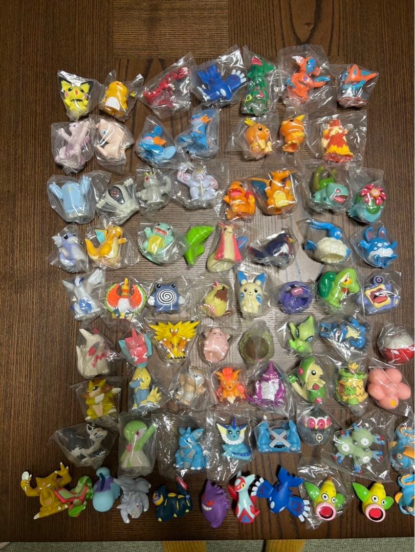 ポケモンキッズ　指人形 フィギュア ソフビ ゆび人形 まとめ売り 73体