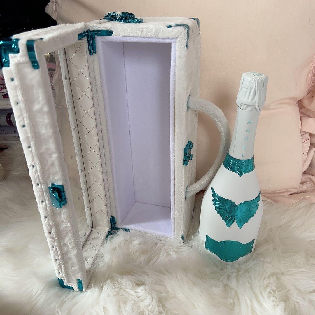 【新品未使用未開封美品】エンジェル シャンパン ドゥミセックロゼ
