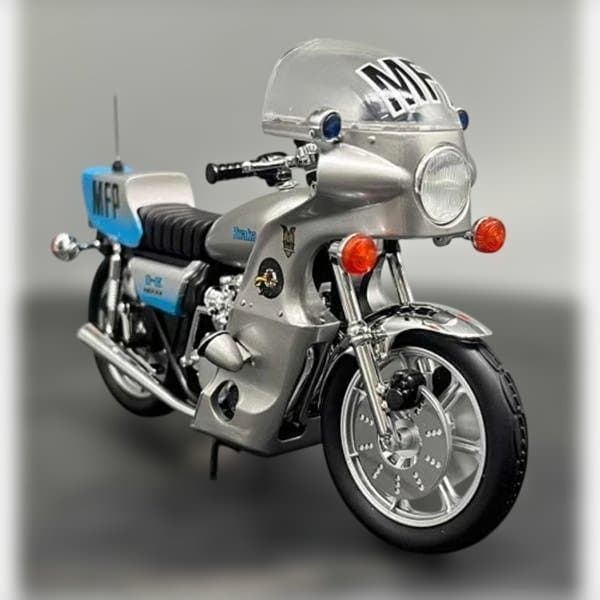 マッドマックス　ACEモデル　M.F.P　グース用Z1000バイク　1/18