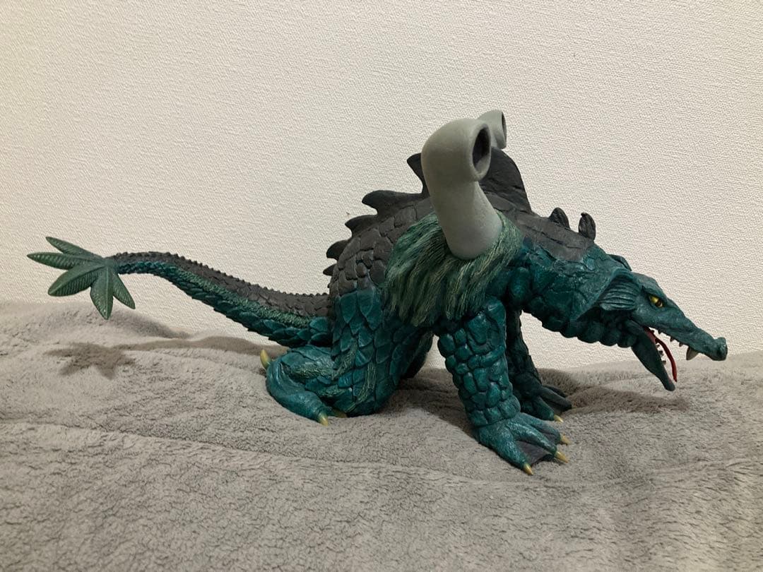 ウルトラマン　大怪獣シリーズ　レオゴン