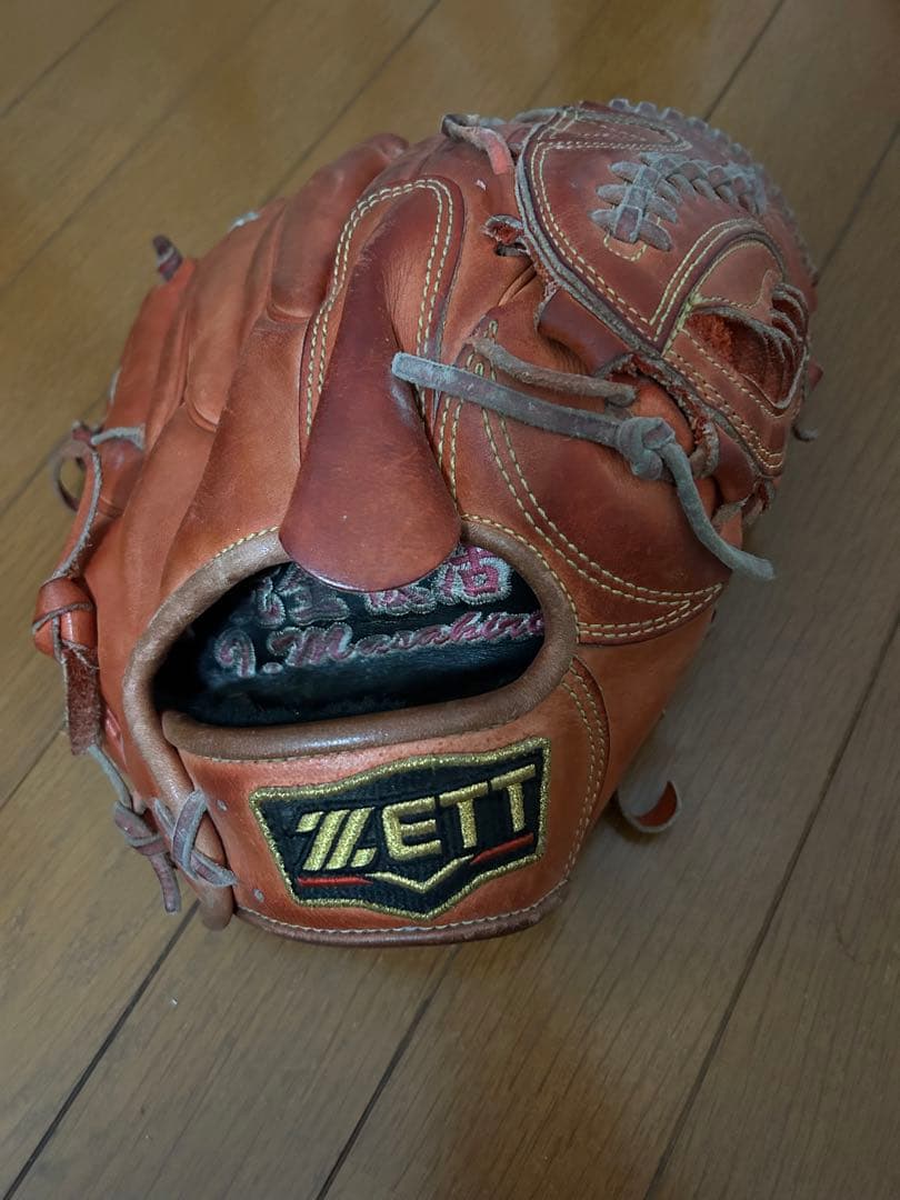 ゼットプロステイタスオーダーグローブ（投手用）