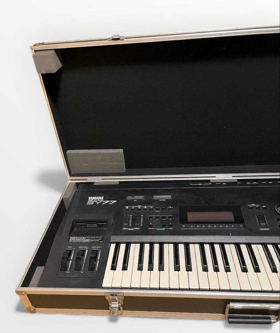 Yamaha SY77 シンセサイザー 61鍵 ハードケース付属
