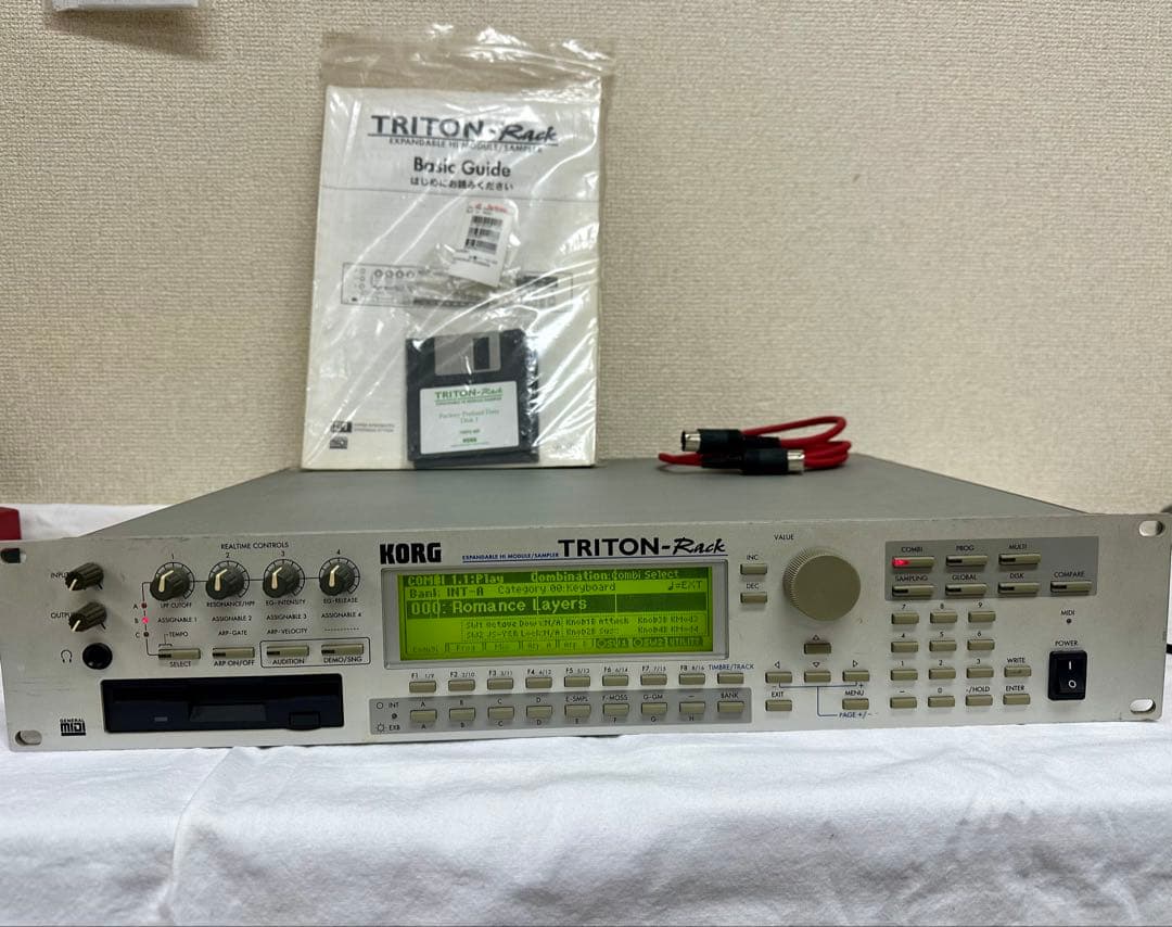 【名機】ビンテージ シンセ KORG TRITON-RACK コルグ トライトン