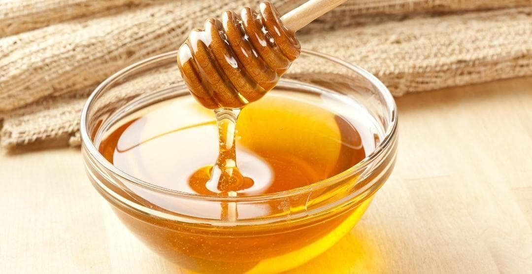 リピータ多数濃厚な味わいの国産百花蜜 　梅酒瓶入り　おまけ付　生産者価格で大放出