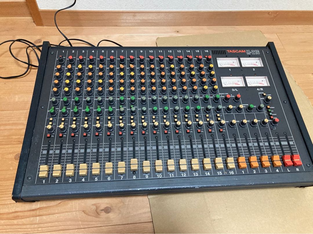 配信機器・PA機器・レコーディング機器 TASCAM M-216