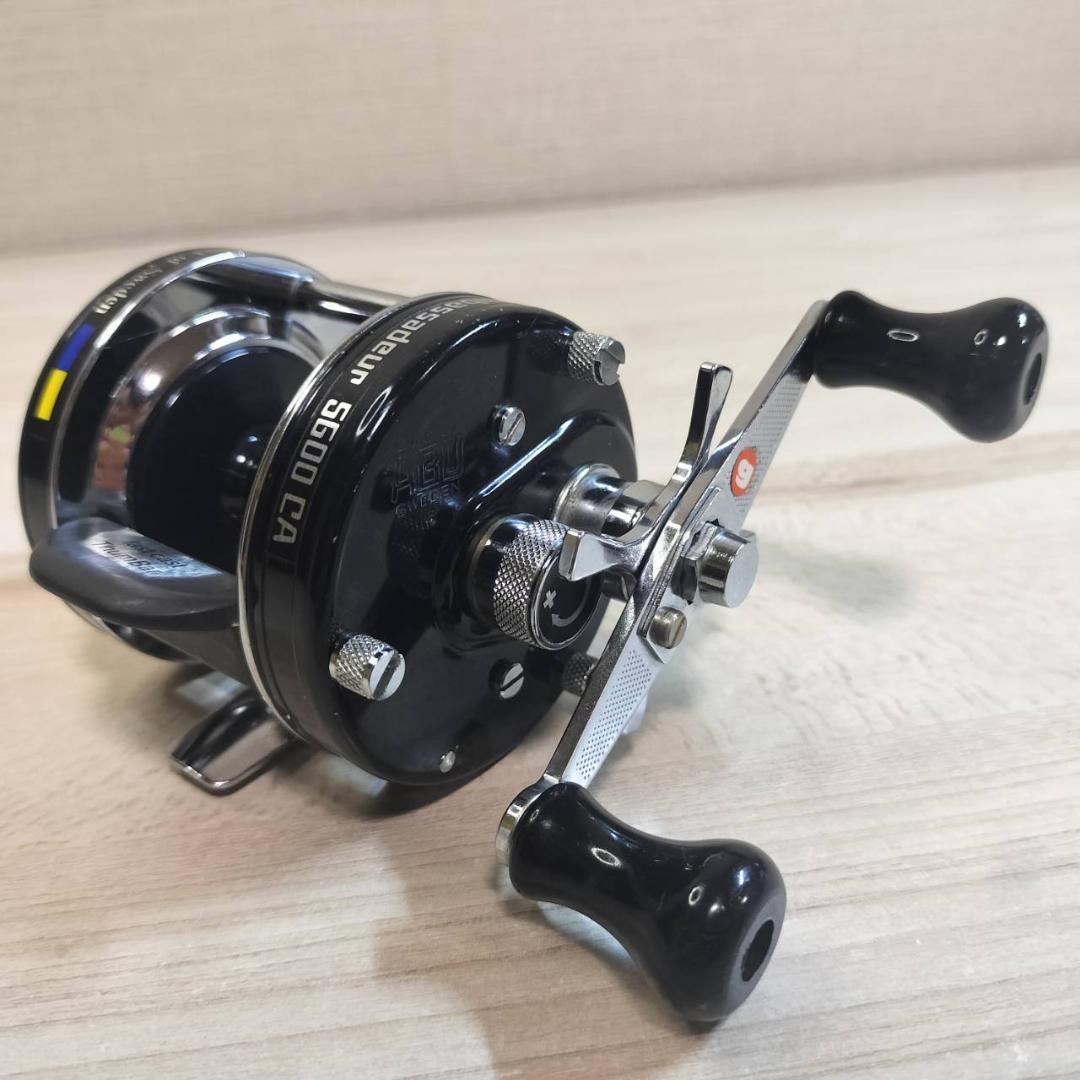☆美品　アンバサダー　アブ　ABU 5600ca 黒ベロ　オールド　78年式