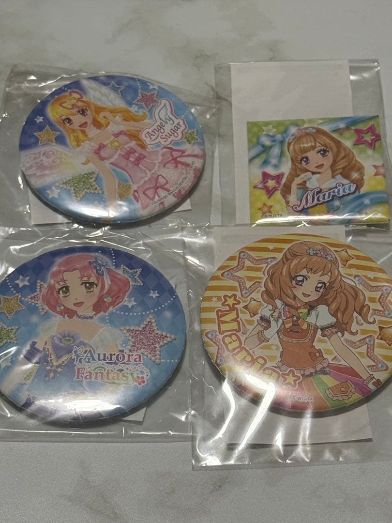 アイカツ! 缶バッチ　星宮いちご さくら マリア オフィシャルショップ限定 4個