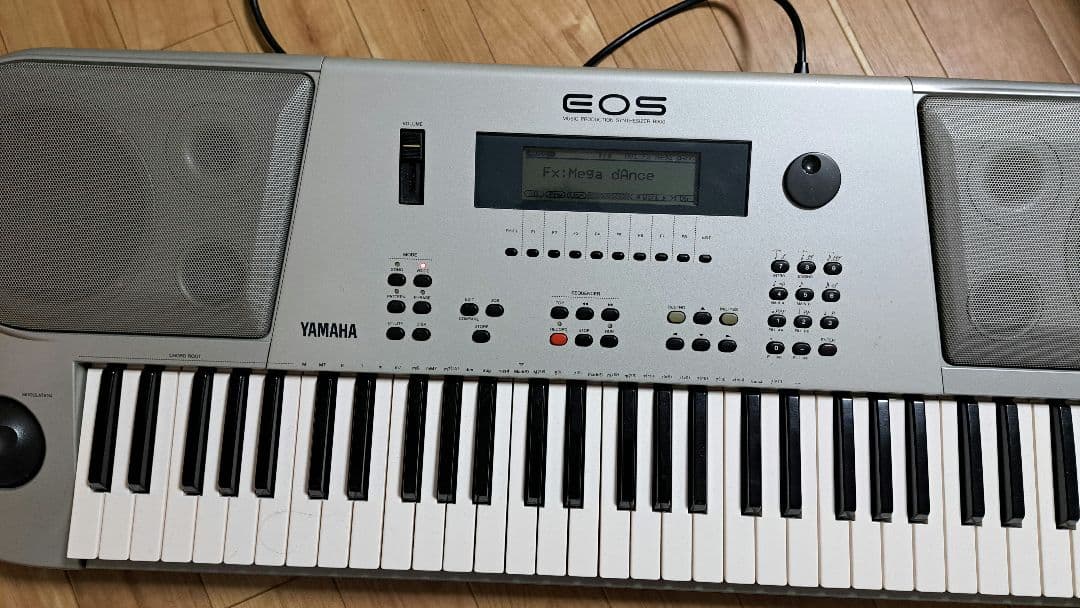 シンセサイザー YAMAHA EOS B900