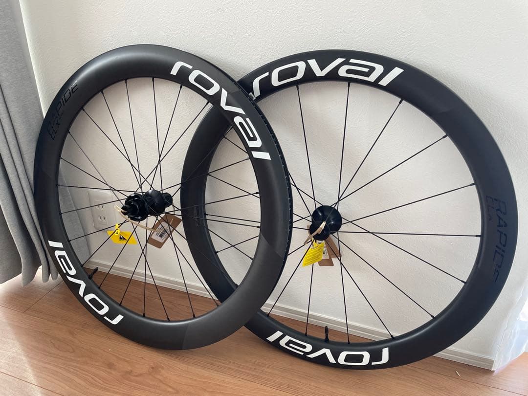 102 新品未使用　ROVAL Rapide CLXⅡ ホワイト前後