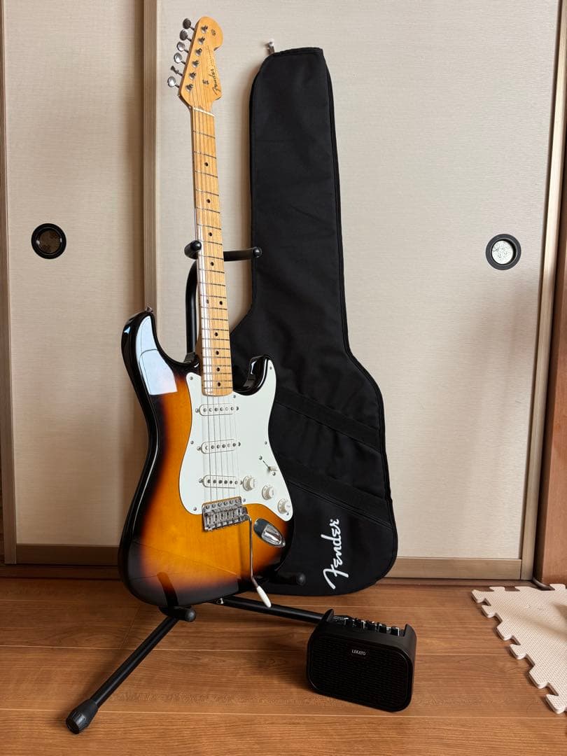 ギター FENDER Traditional 50s / Lekata mini amp