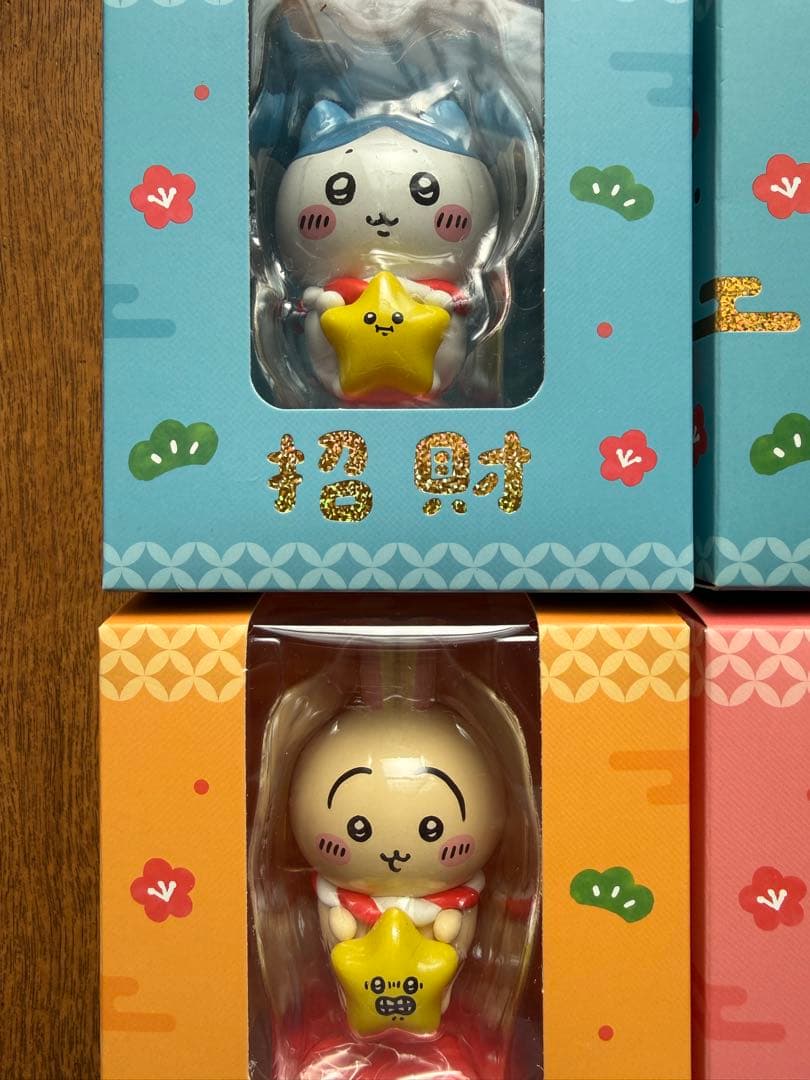【即購入OK】台湾限定　ちいかわ金運を招くフィギュア4種セット うさぎ　ハチワレ