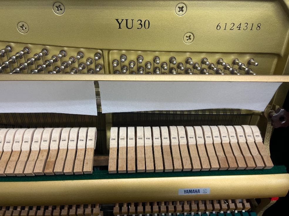 ★78265【アップライトピアノ】YAMAHA　YU30　ソフトランディング搭載
