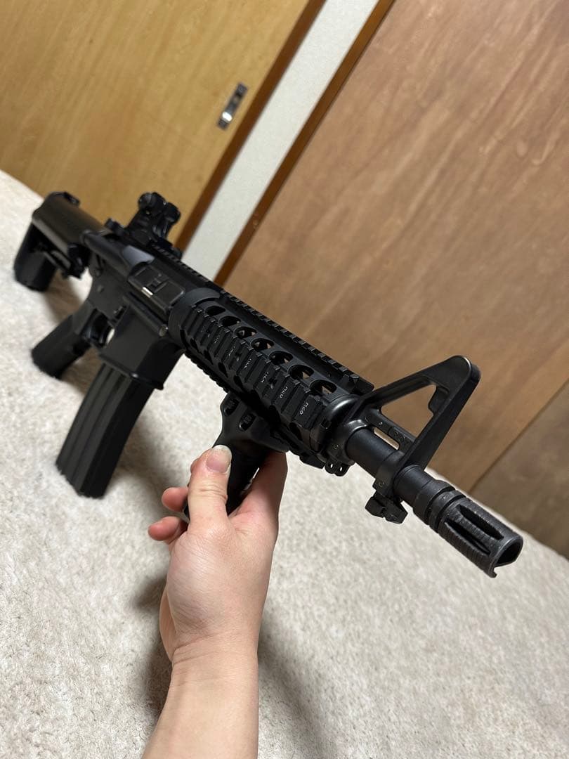 東京マルイ 次世代電動ガン M4A1 CQB-R