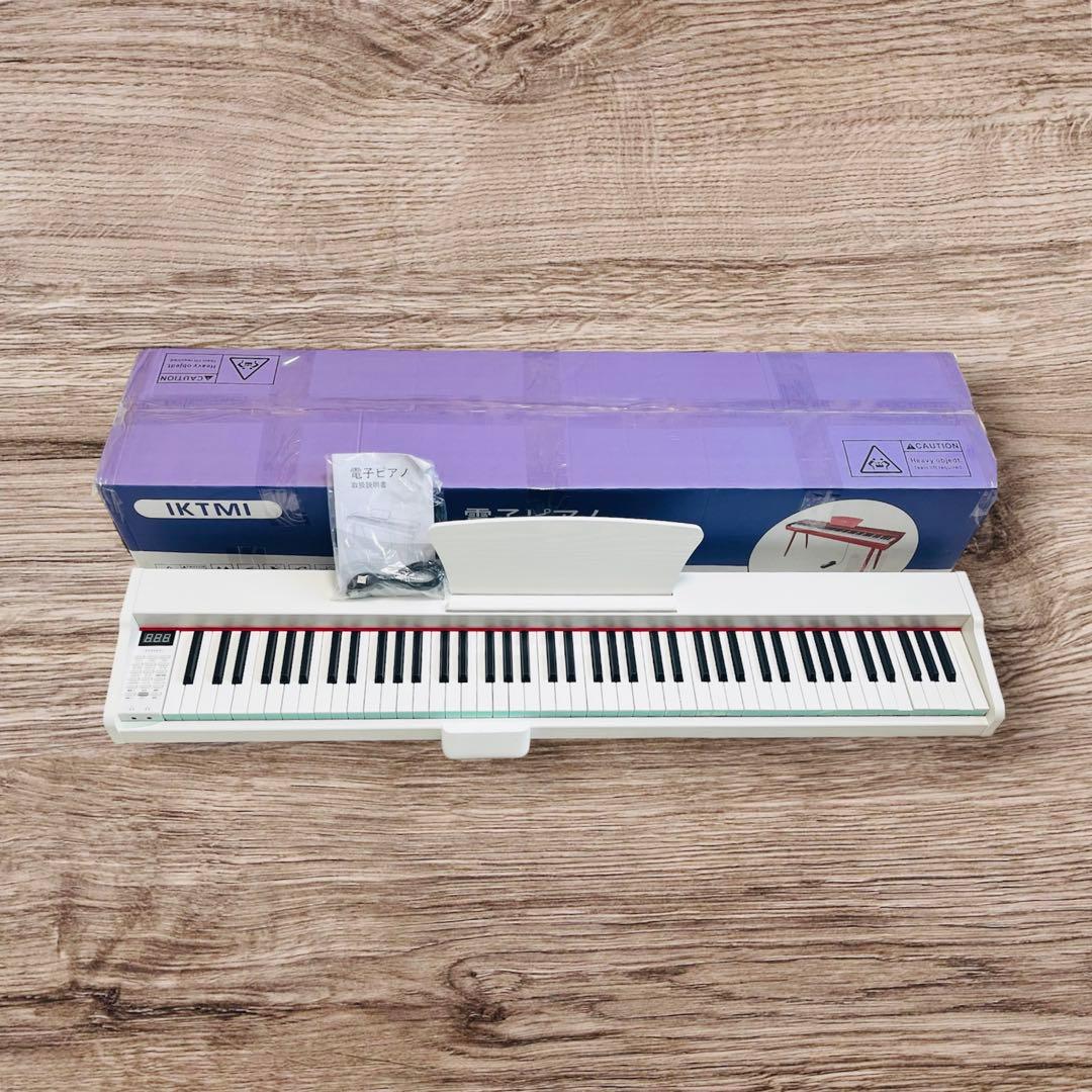訳あり‼️新品未使用　⭐️ 電子ピアノ 88鍵盤 木製 ホワイトペダル付き スタンド