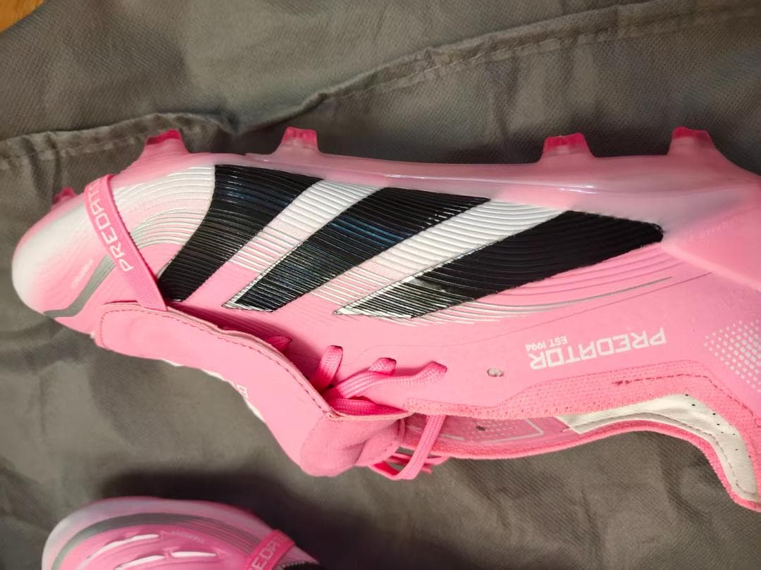 adidas Predator ベッカムモデル ピンク