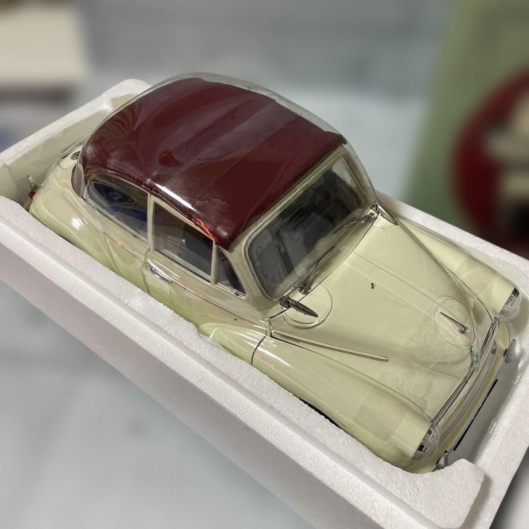 サンスター社1956モーリスミニ1000 1/12