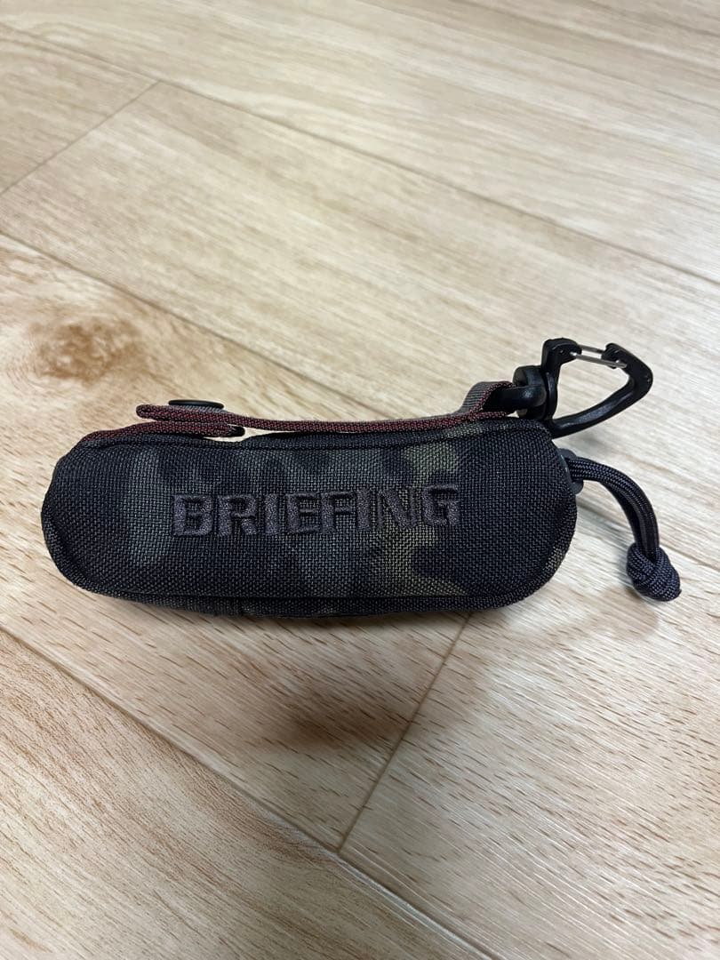 【美品】 BRIEFING ゴルフ ボールケース マルチカモブラック 迷彩