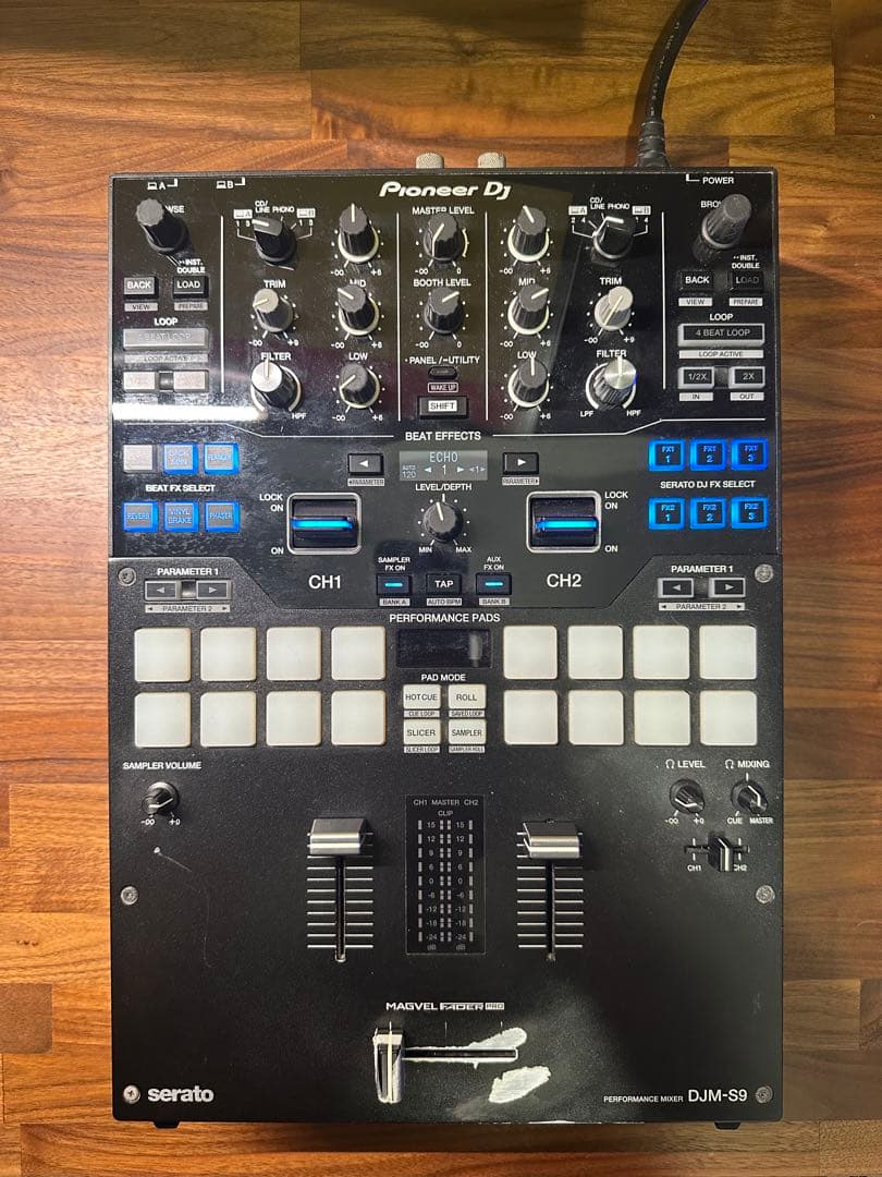 Pioneer DJ - DJM-S9 DJ 用バトルミキサー