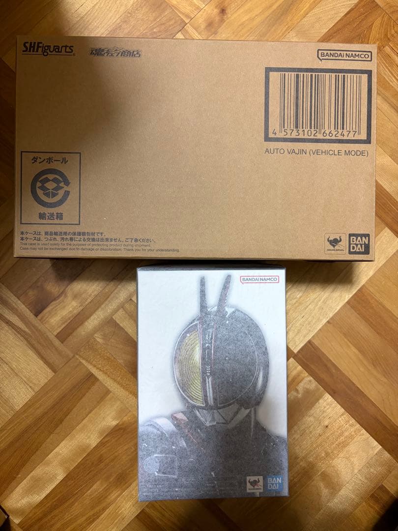 S.H.Figuarts（真骨彫製法）仮面ライダーファイズ　& オートバジン