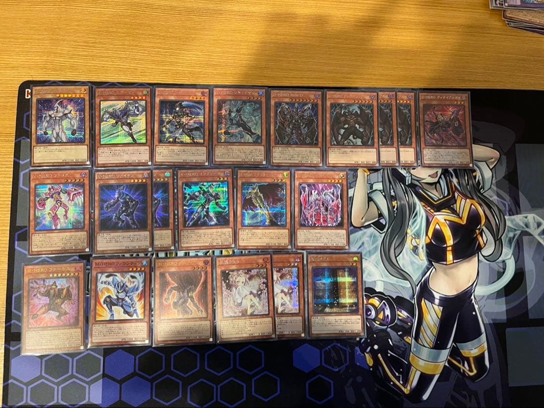 遊戯王　HEROデッキ　高レアリティ　ガチ構築　ニューロン公式スリーブ付き