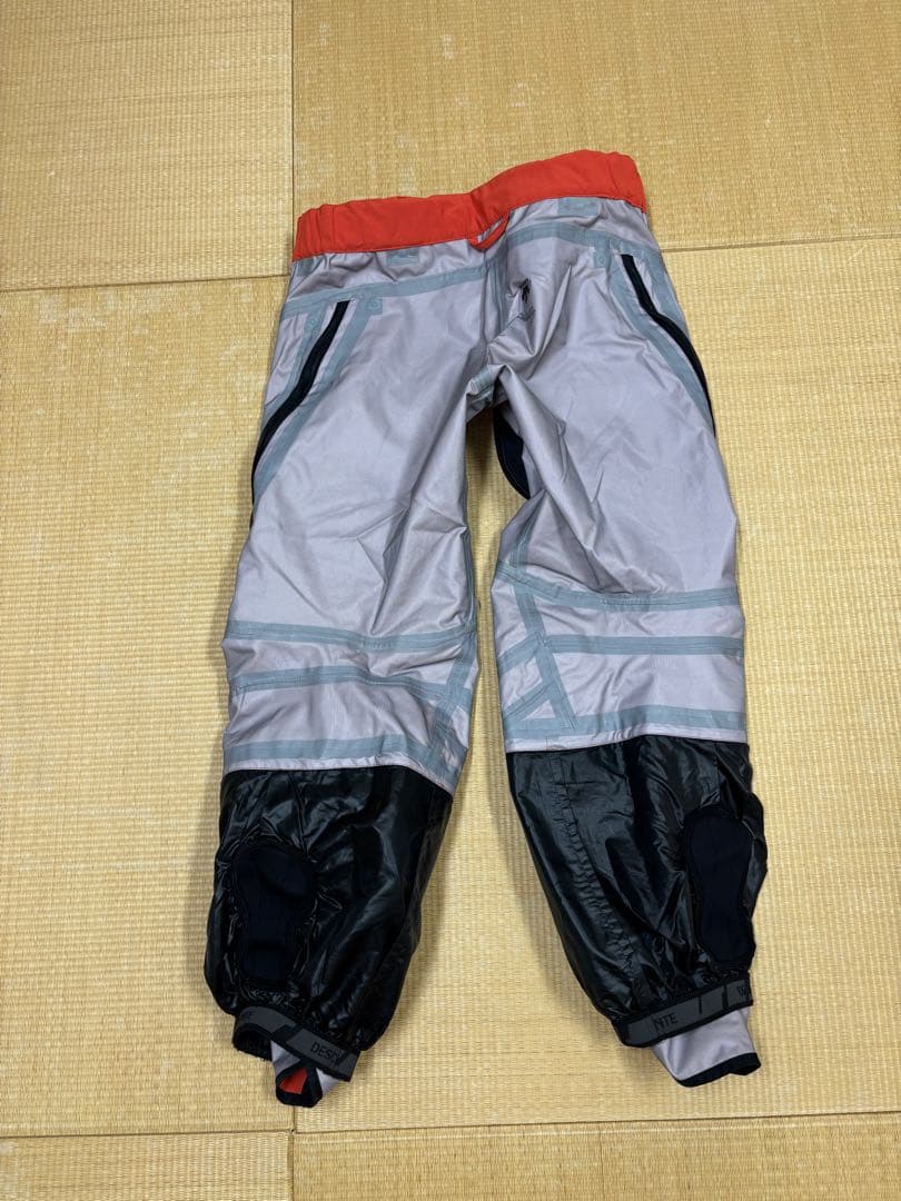 デサント DESCENTE スキーウェア　シェルジャケット　パンツ　 上下セット