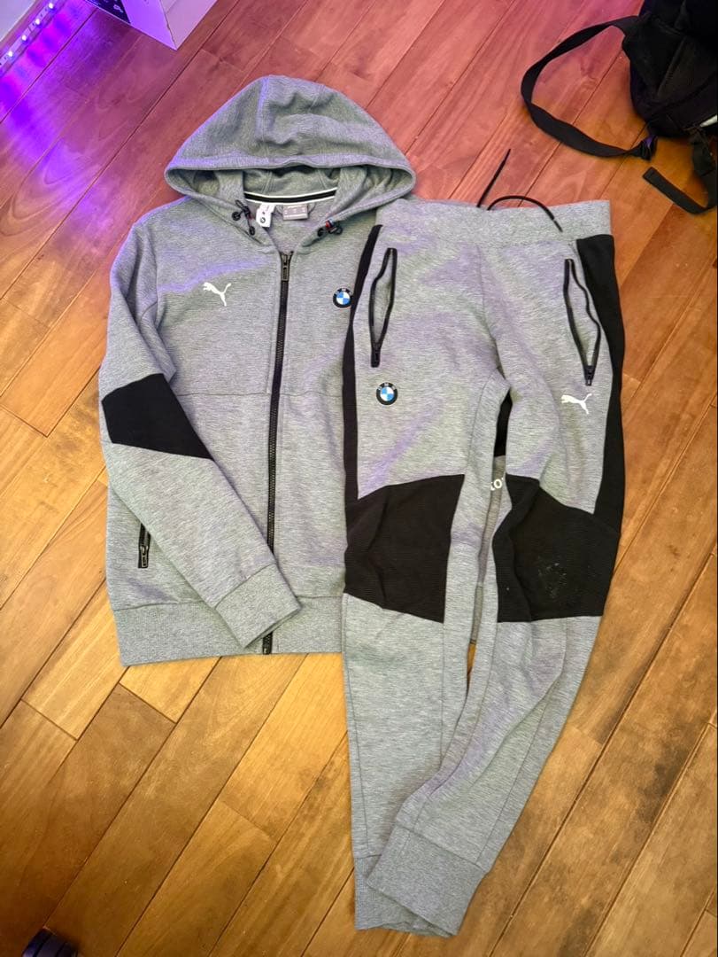 Puma  フード付きジャージ上下セット