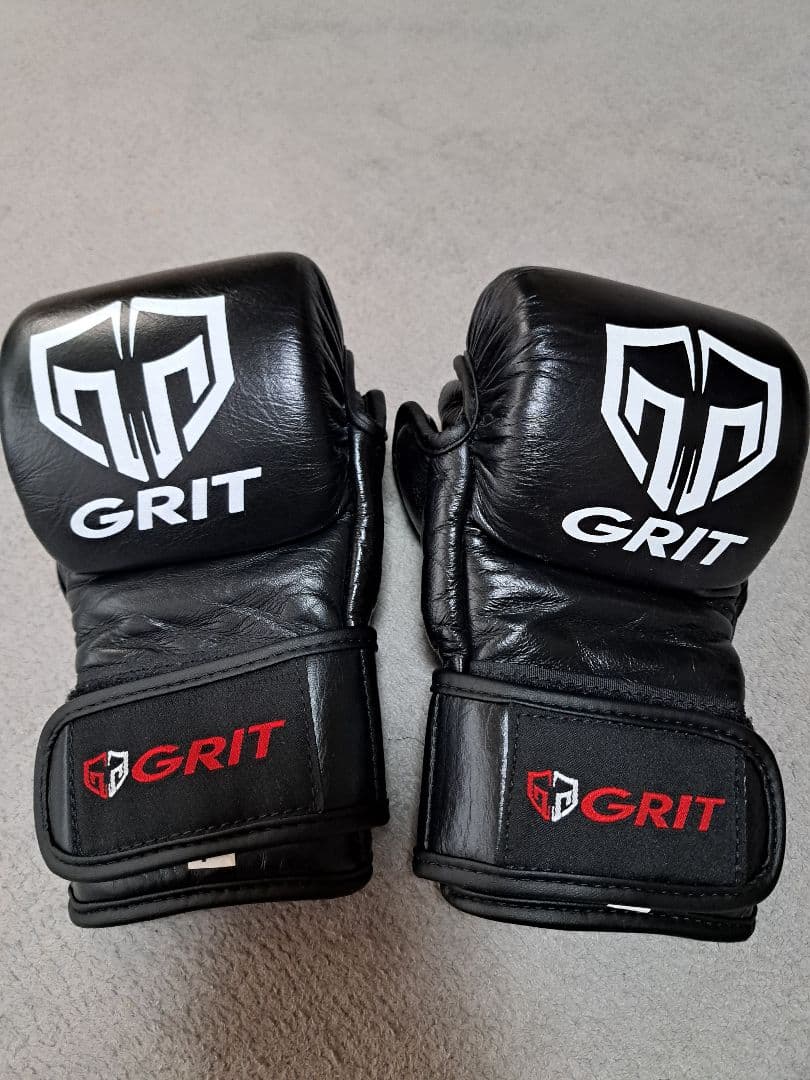 【adidastaro947】GRIT ボクシンググローブ Fサイズ 黒