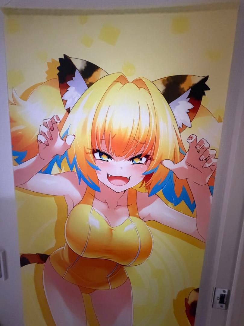 ボンバーガール　パイン　等身大タペストリー
