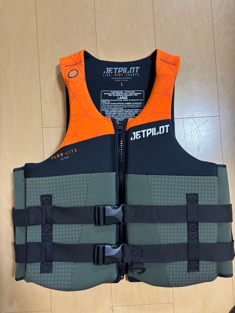 JETPILOT ライフジャケット