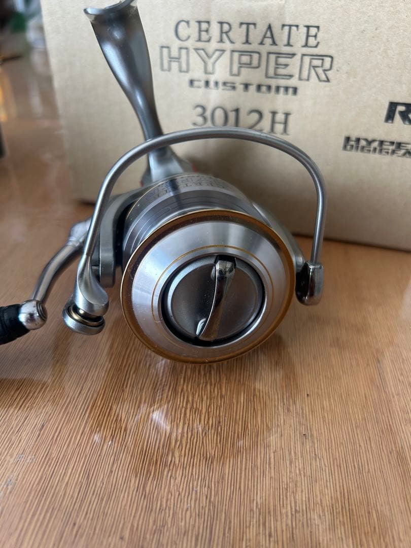 Daiwa CERTATE HYPER カスタム3012H スピニング　付属品有