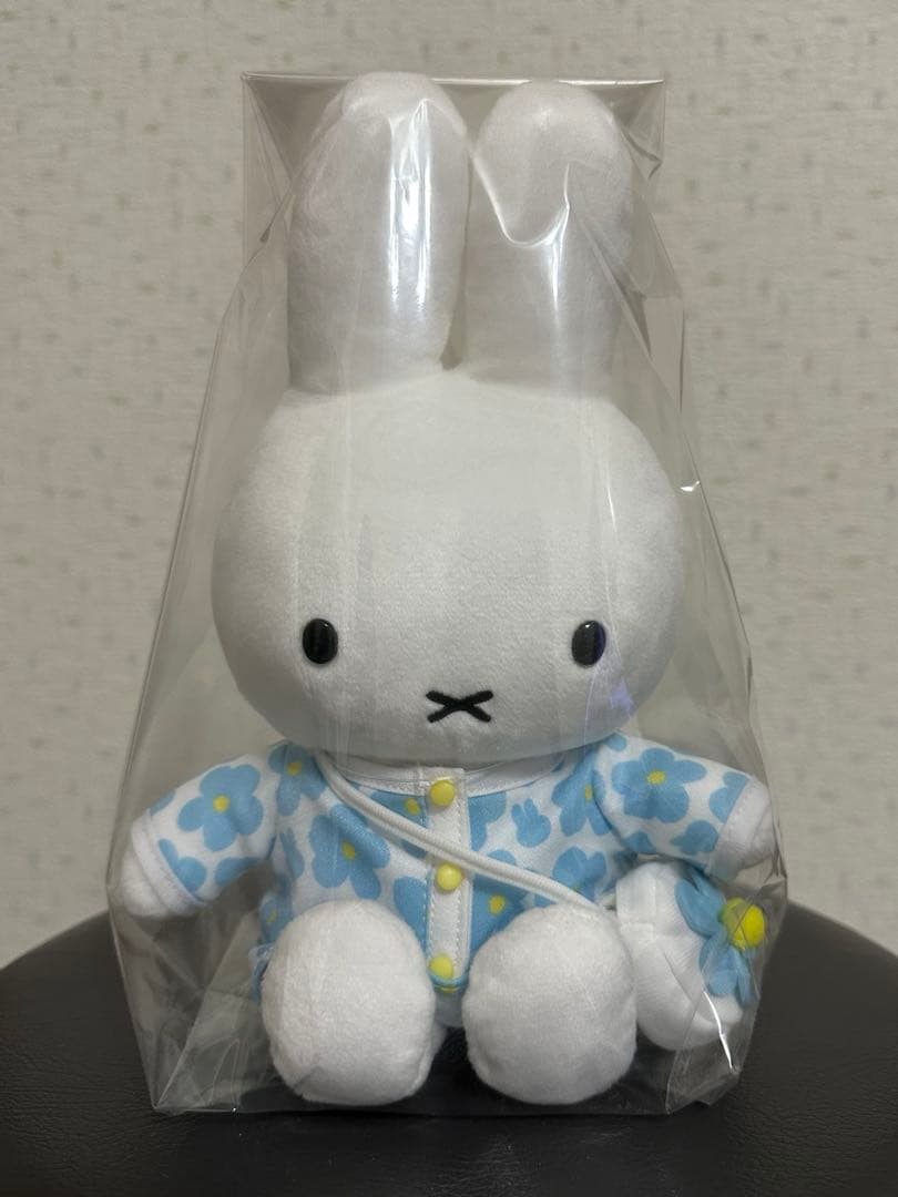 ミッフィー バースデーレトロフラワー ぬいぐるみ