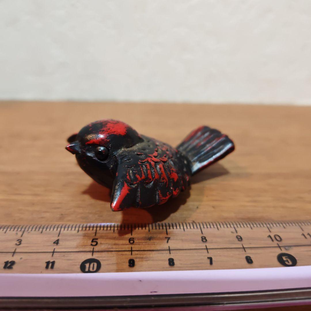 時代提物 極上木彫根付【福来雀】両羽根間約5.1cm 嘴尾間約6cm 重さ約8ｇ