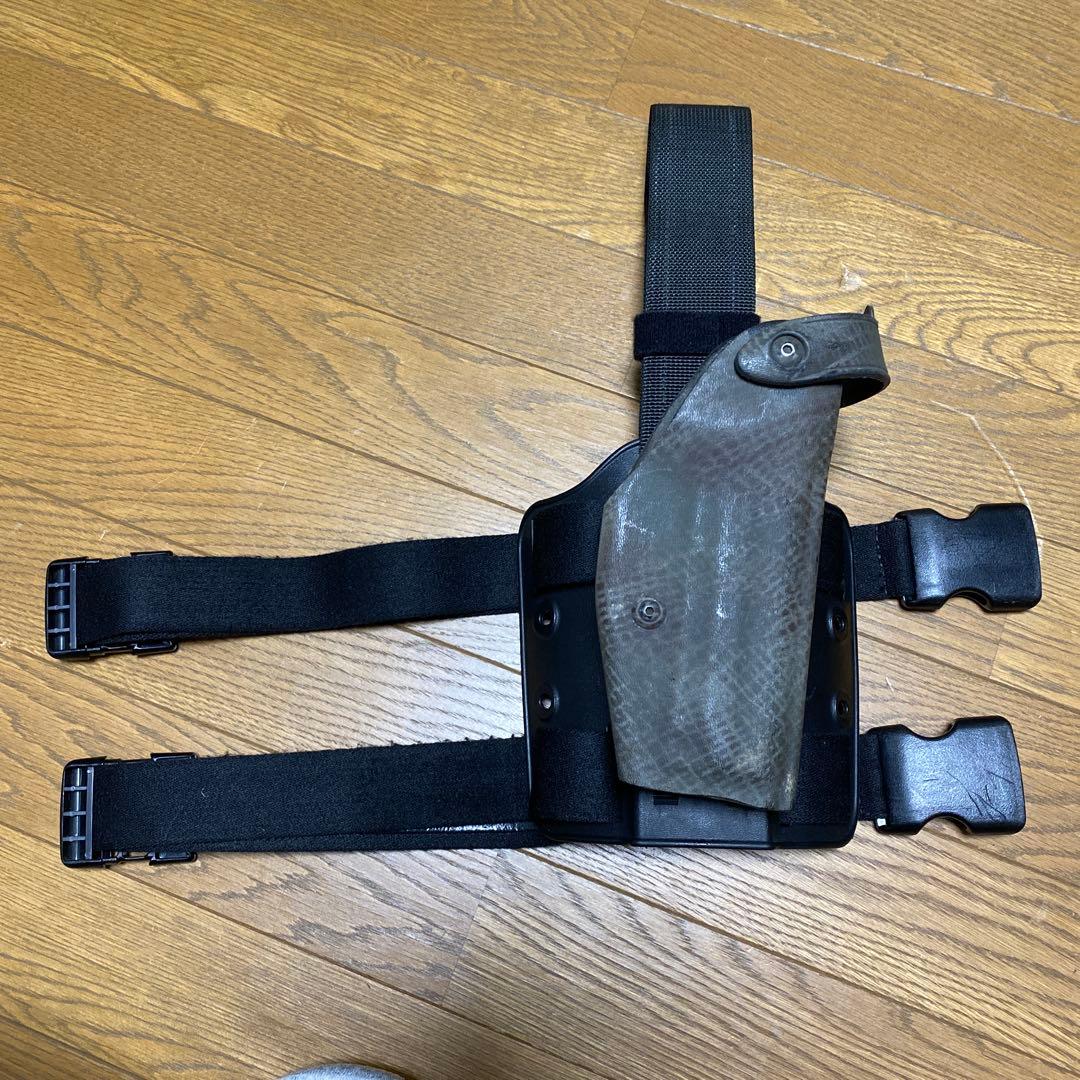 ドイツ連邦軍 Safariland レッグホルスター SLS USP用 6004