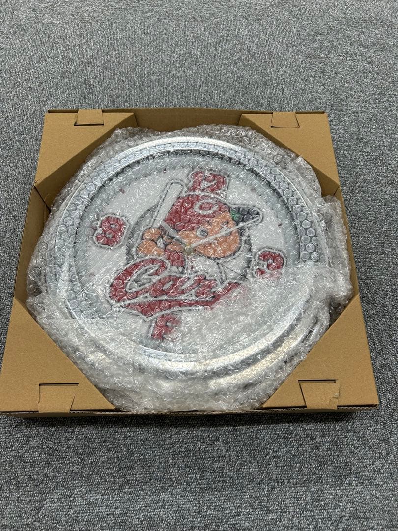 限定販売　広島東洋カープ　LED CLOCK ネオン　+ 新井監督ボブルヘッド
