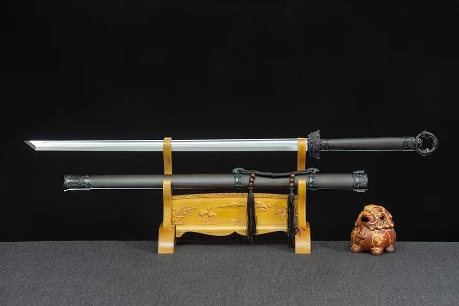 古兵器   武具　刀装具　日本刀　模造刀   居合刀 食夢獣唐刀