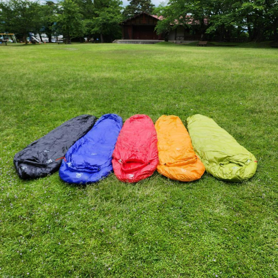 ✨後悔しない寝袋選び✨アウトドア　マミー型寝袋　ダウンシュラフ　レッド　400g