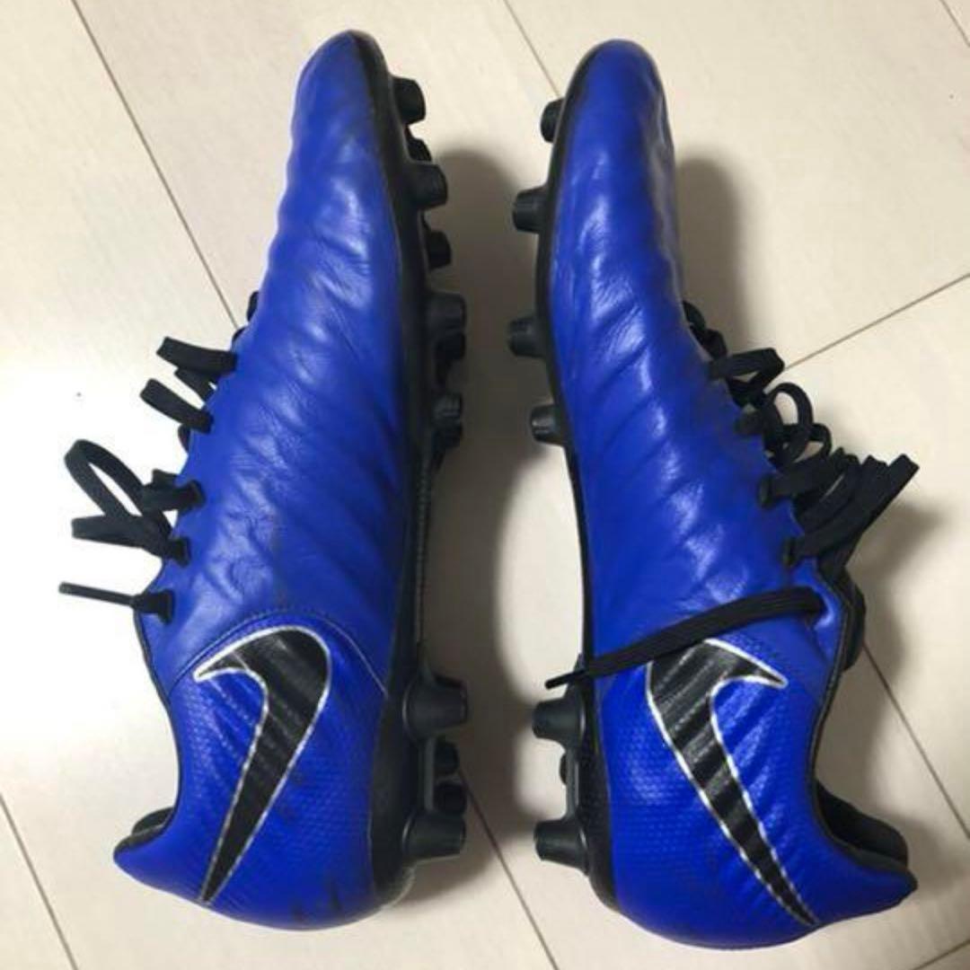 サッカースパイク ナイキ　ティエンポ7