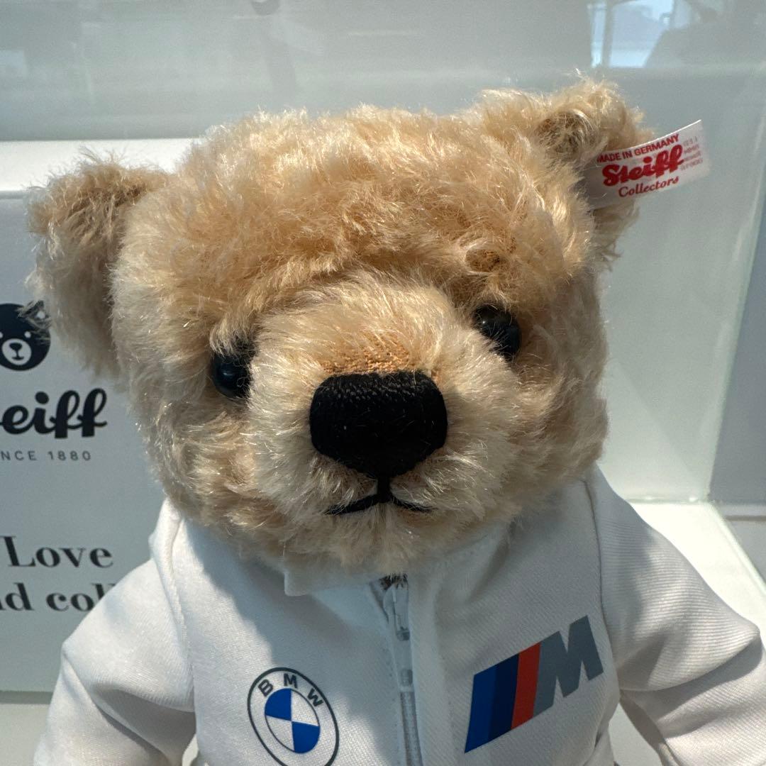 1000体限定 ×Steiff レーシングテディベア