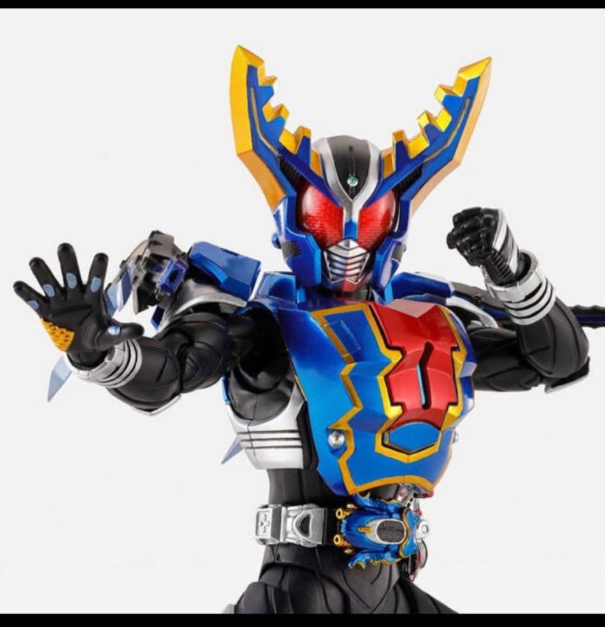 S.H.Figuarts（真骨彫製法）仮面ライダーガタック ハイパーフォーム