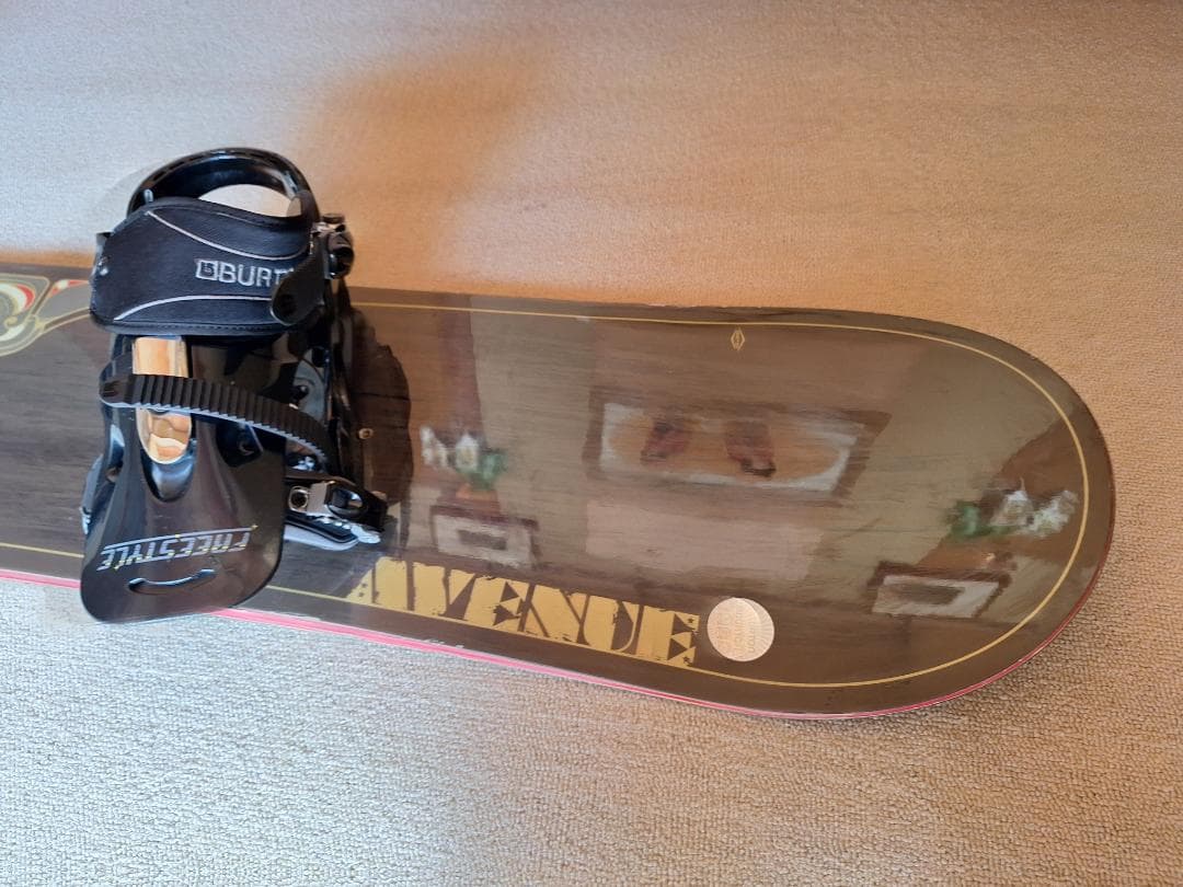 BURTON(バートン)AVENUE(アベニュー)スノーボード ビンディング付き