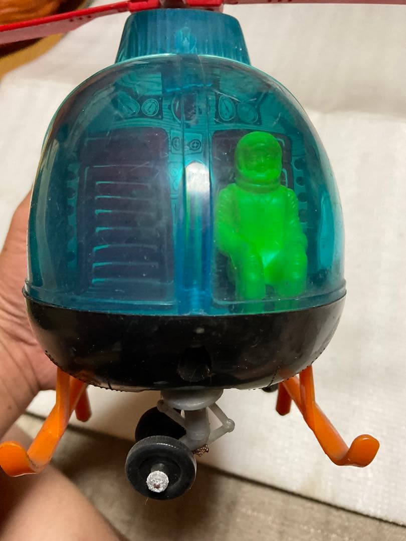 J・TOY／JUNIOR。ポリスパトロールヘリコプター。【単1電池2本使用不動】